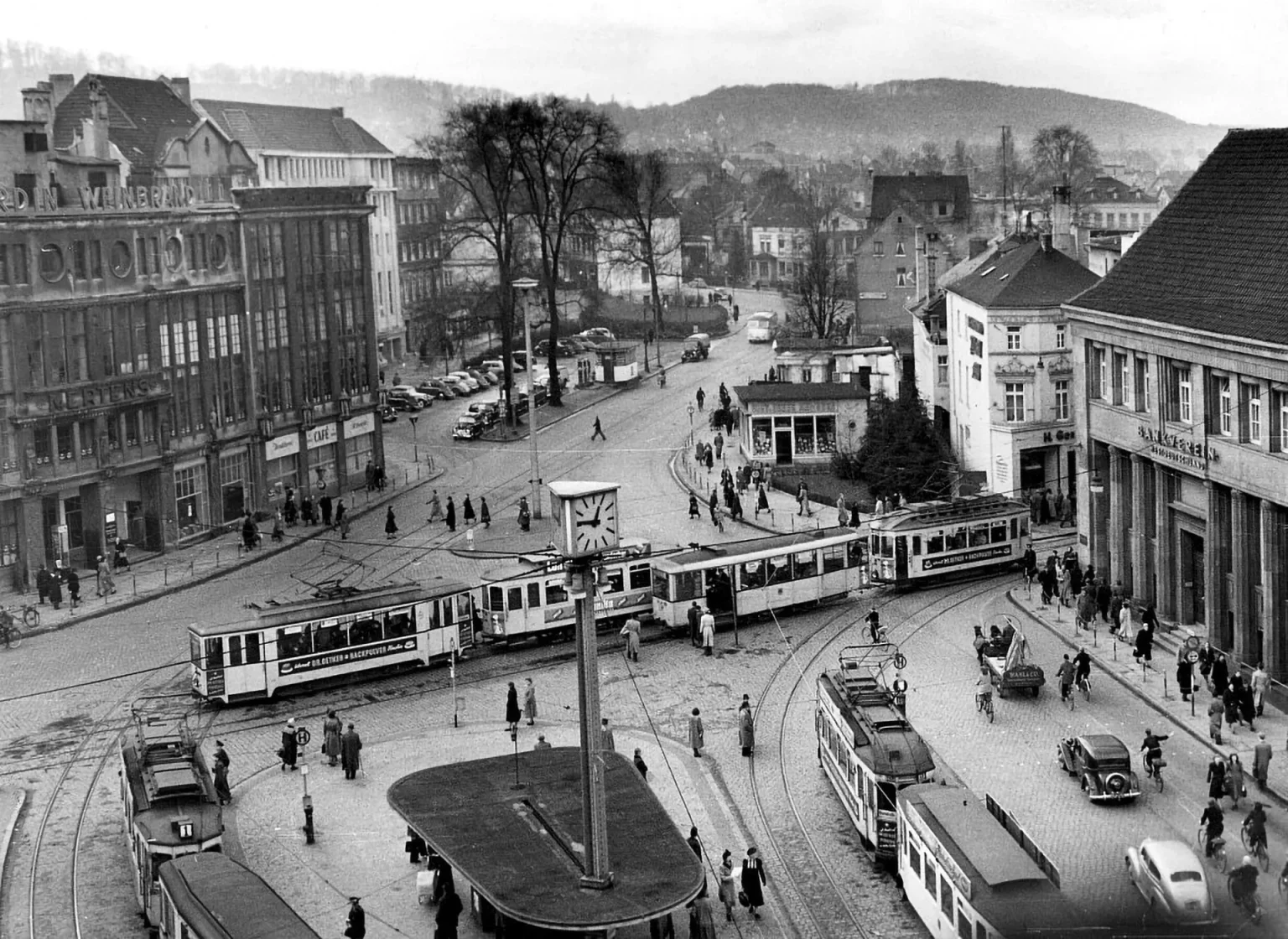 Jahnplatz (Anfang der 1950er, die Unterführung wurde erst 1957 eröffnet)